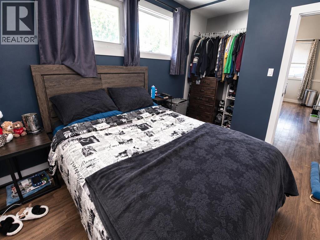 10214 111 Avenue - 7