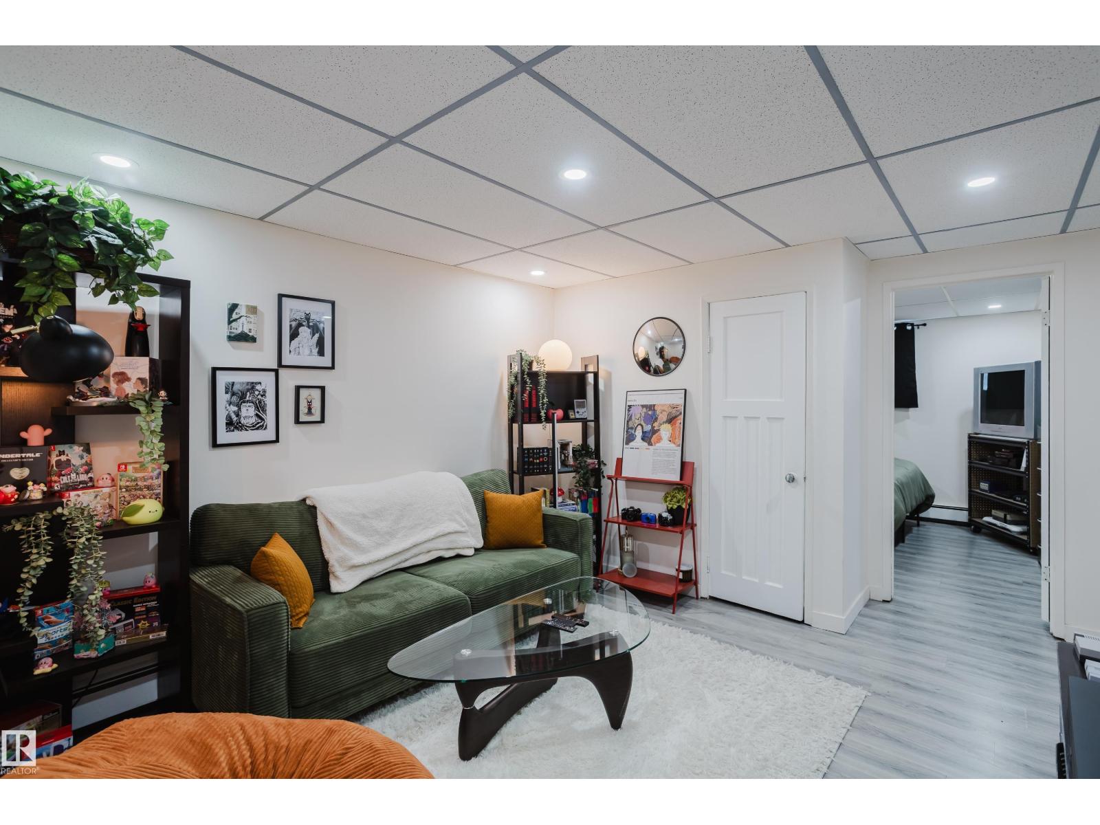 8759 78 AV NW - Image 21