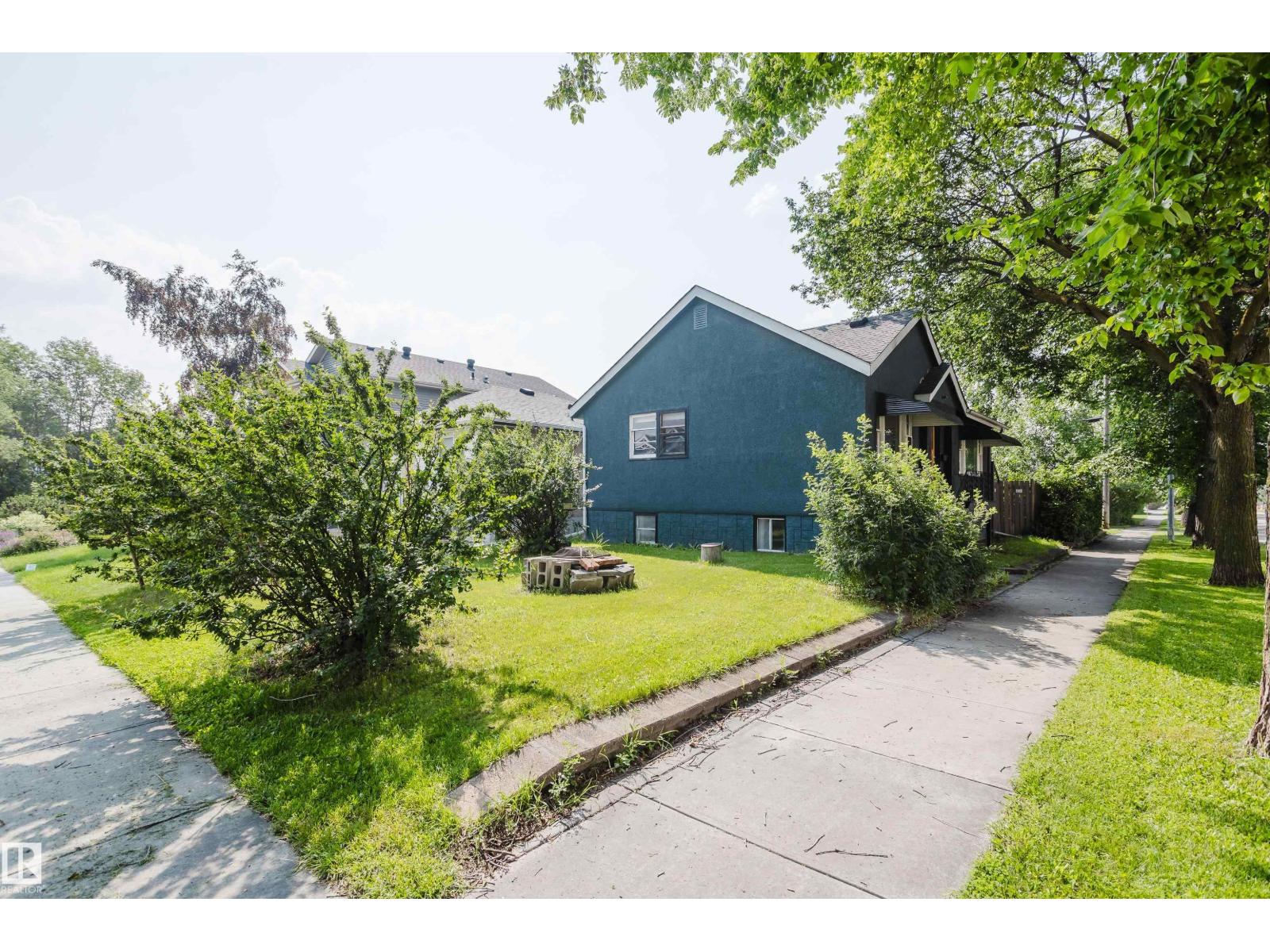 8759 78 AV NW - Image 38