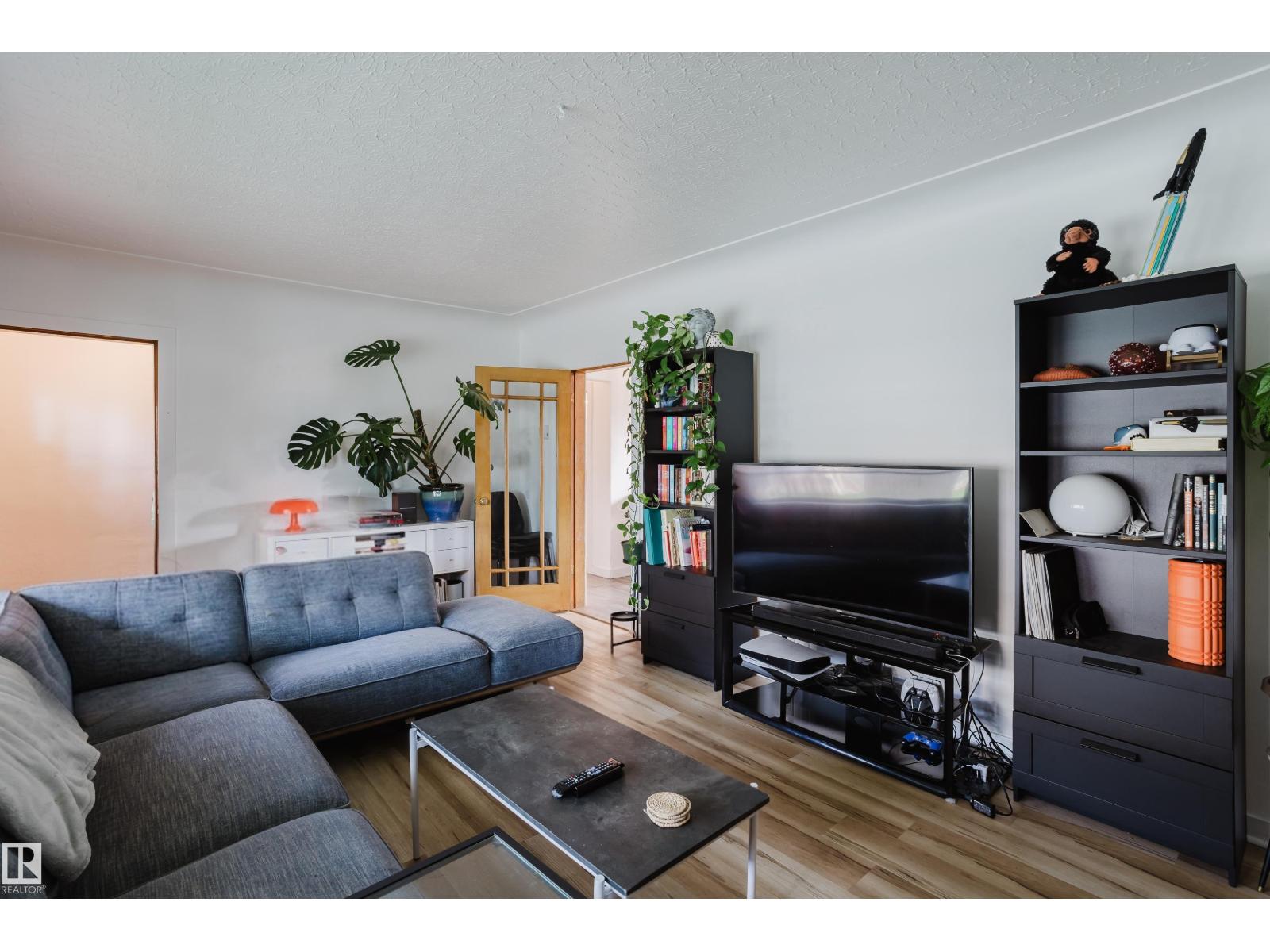 8759 78 AV NW, King Edward Park, Edmonton photo 4