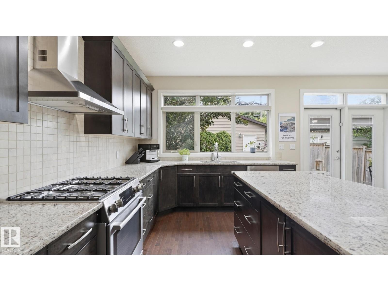9847 92 AV NW - Image 17