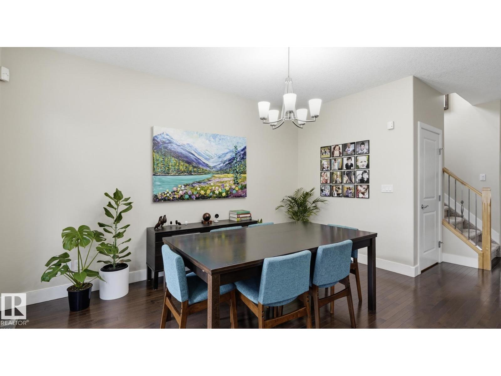 9847 92 AV NW - 11