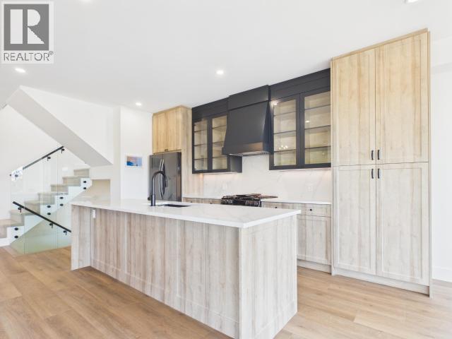 4839 LESLEY CRES - Image 7