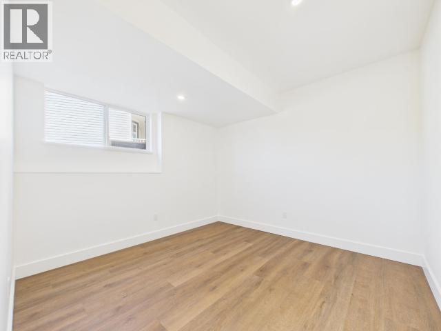 4839 LESLEY CRES - Image 40