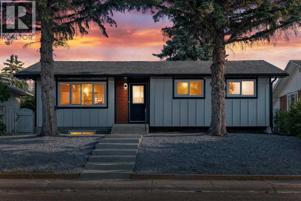 808 Avonlea Place SE, Acadia, Calgary photo 2