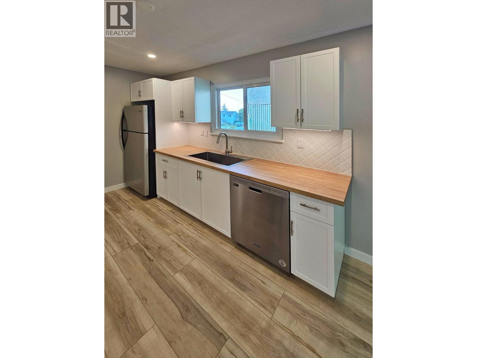 217 CRESTVIEW DRIVE