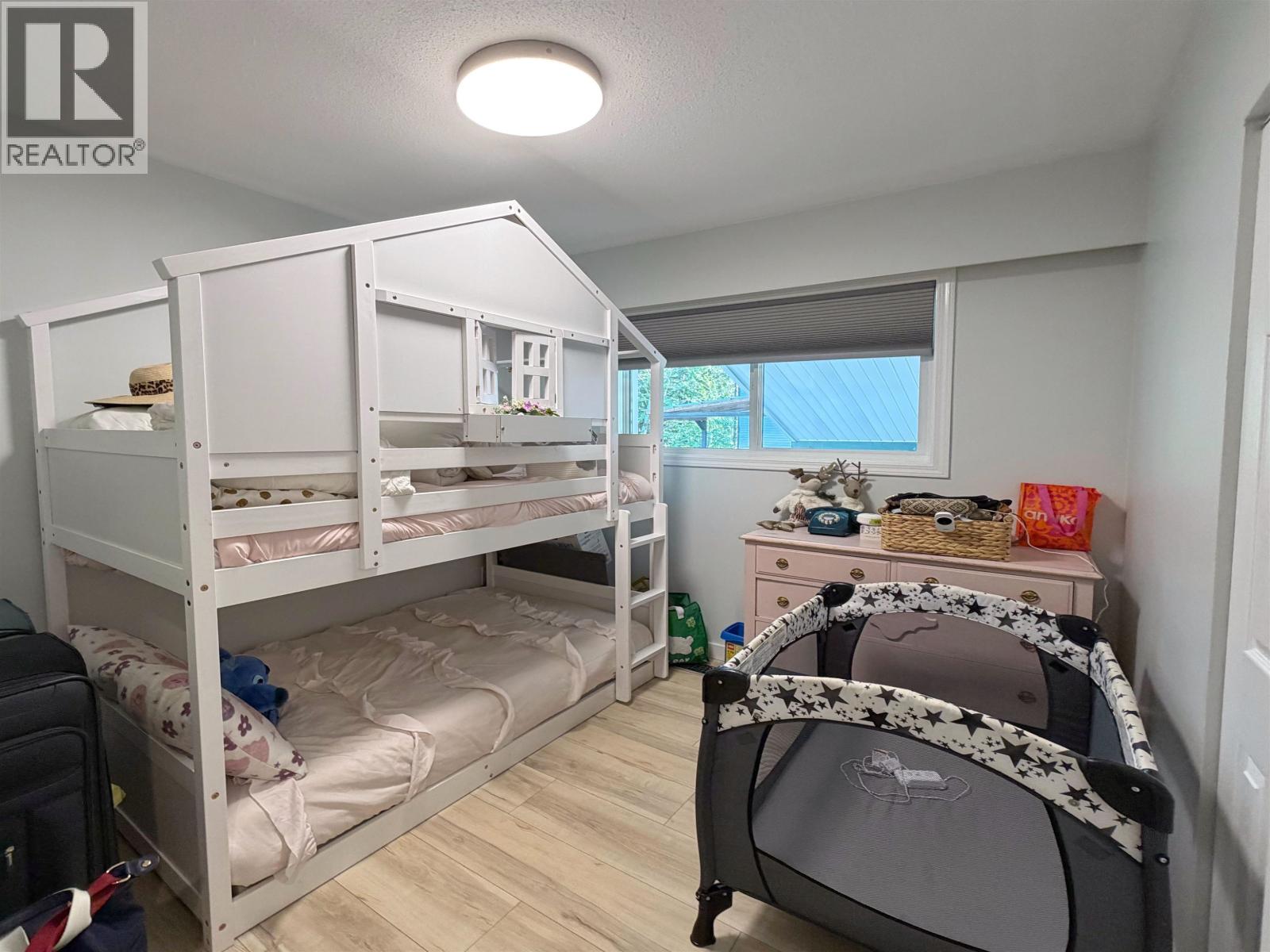 217 CRESTVIEW DRIVE - 20