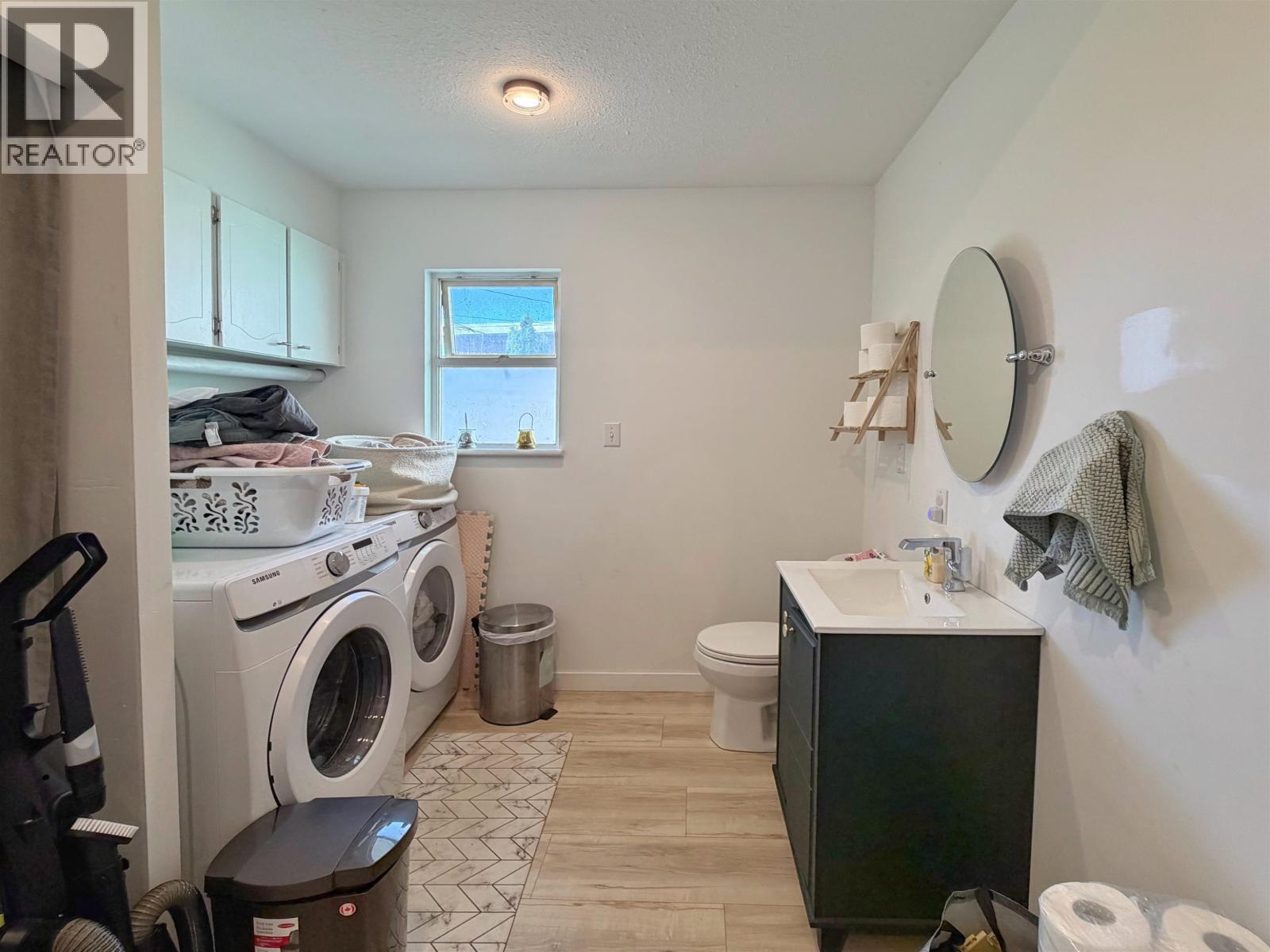 217 CRESTVIEW DRIVE - 24