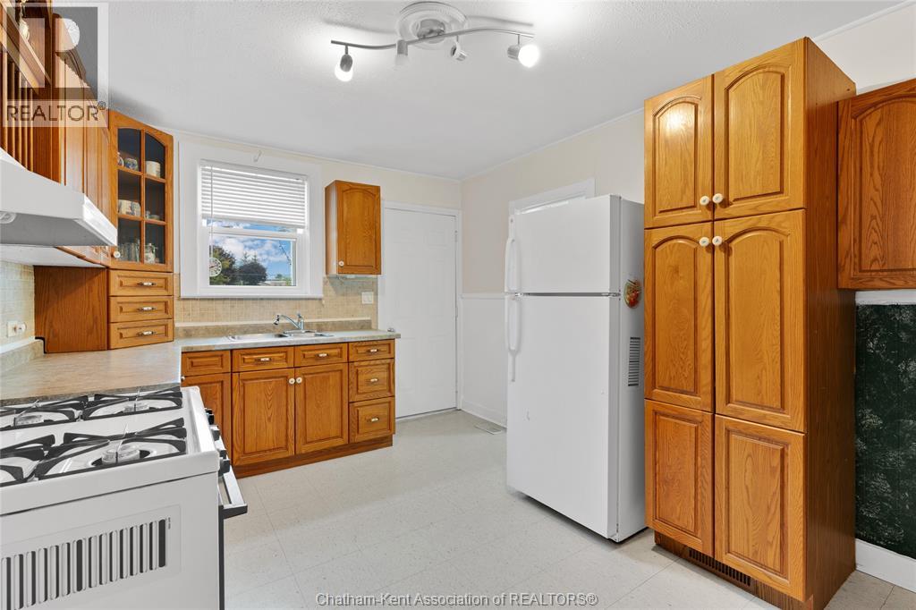 41 WOODS STREET - 14