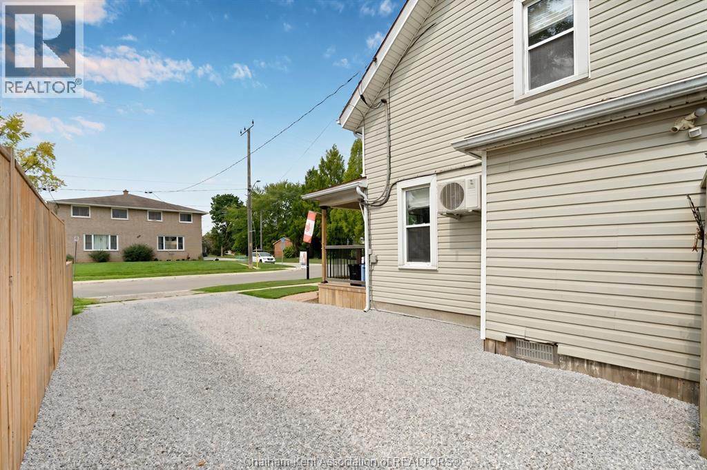 41 WOODS STREET - 3