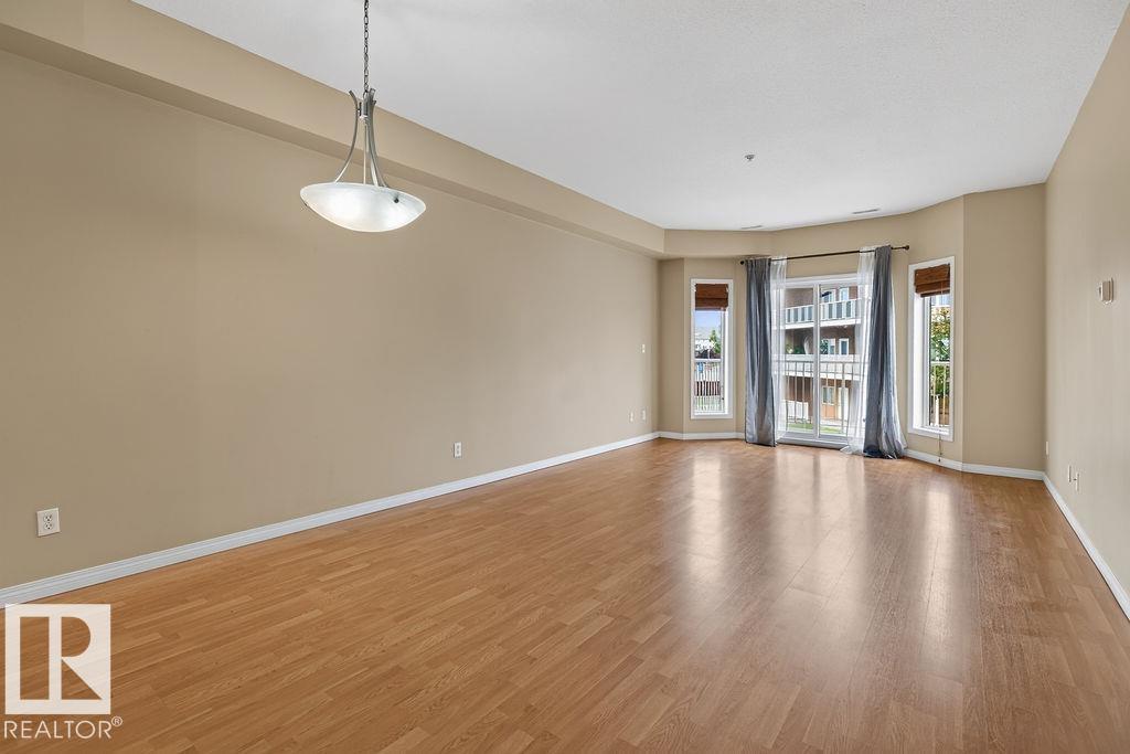#205 4304 139 AV NW - 10