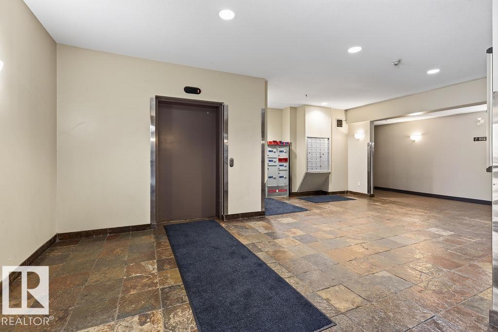 #205 4304 139 AV NW - 24