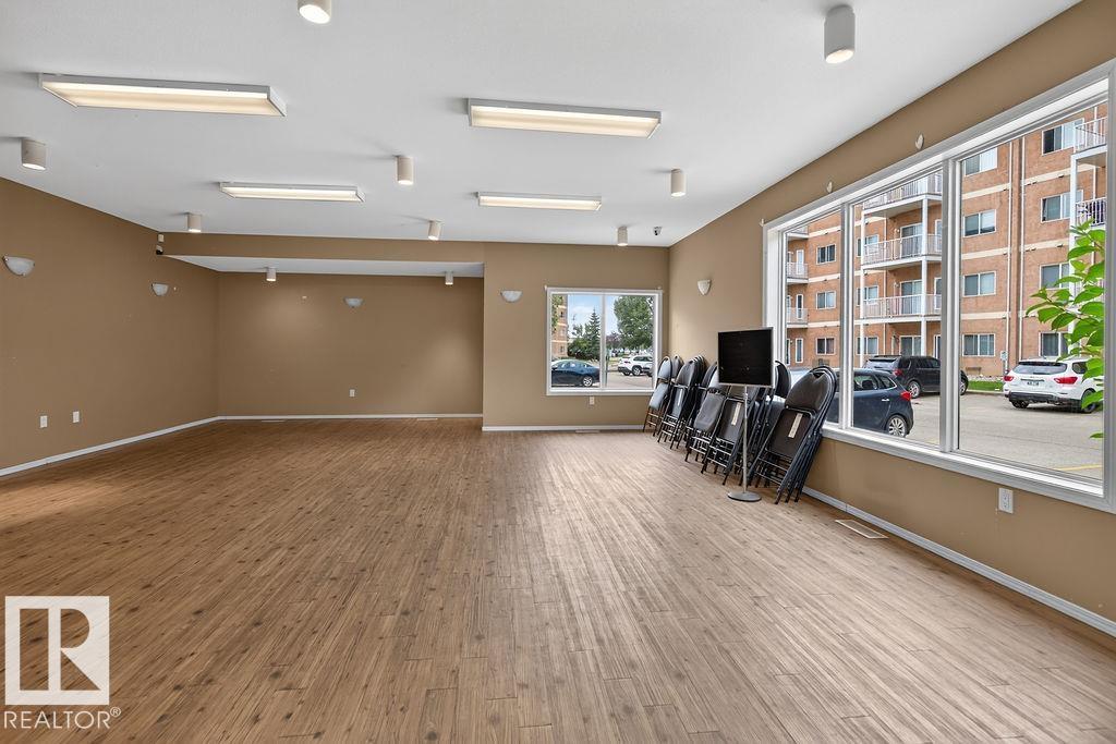 #205 4304 139 AV NW - 28