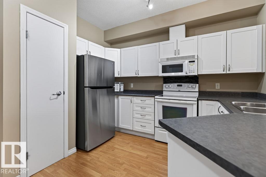 #205 4304 139 AV NW, Clareview Town Centre, Edmonton photo 3
