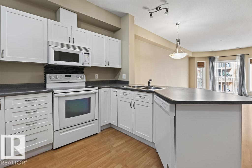 #205 4304 139 AV NW - 5