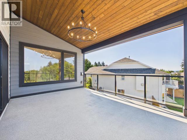 4835 LESLEY CRES - 27