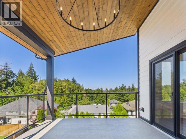 4835 LESLEY CRES - Image 24
