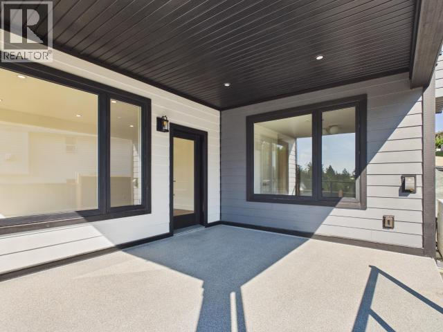 4835 LESLEY CRES - 43