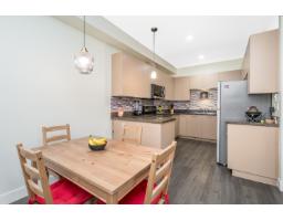 D2 19319 72 Avenue, Surrey, BC V4N5X9 Photo 15