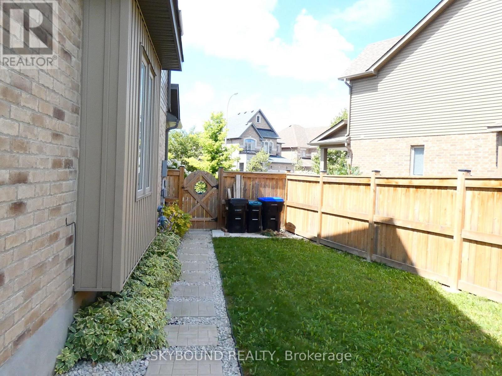 199 HUTCHINSON DRIVE - 34