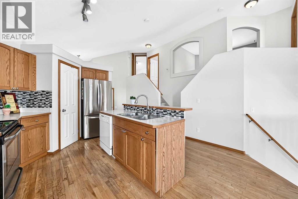 168 Somerglen Common SW - 9