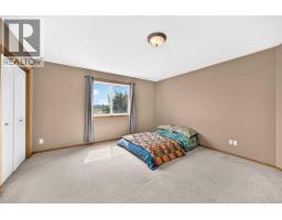 2pc Bathroom - 168 Somerglen Common Sw, Calgary, AB T2Y4E8 Photo 11