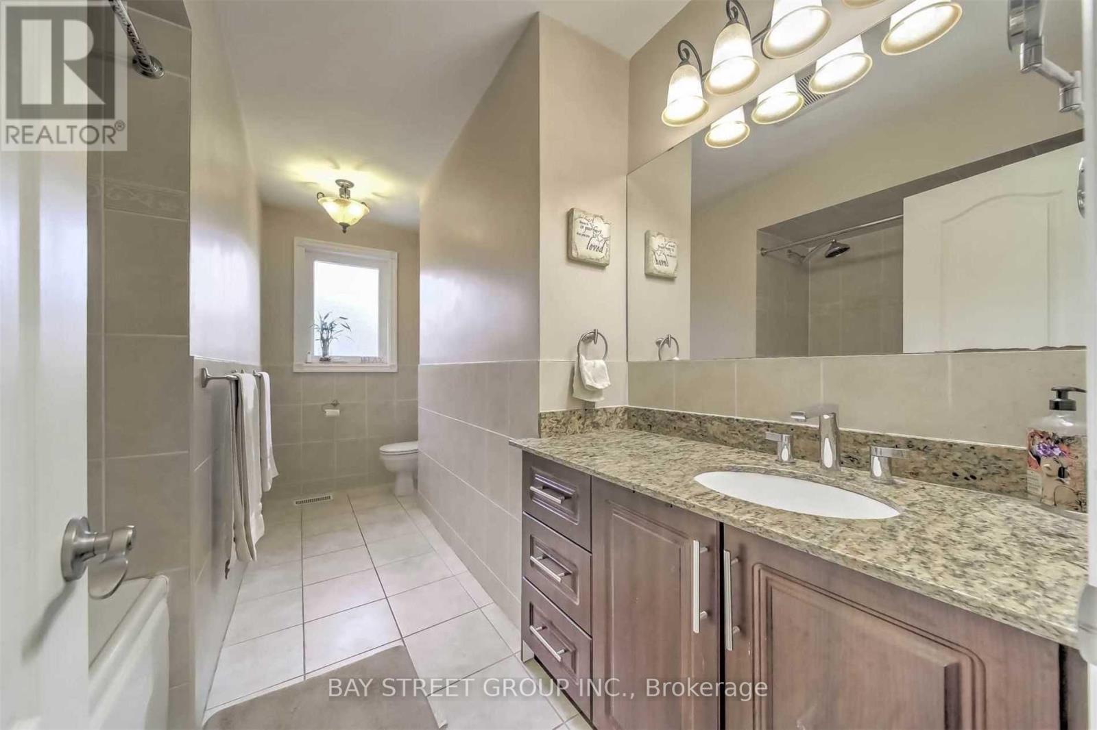 33 HEATHVIEW AVENUE - 11