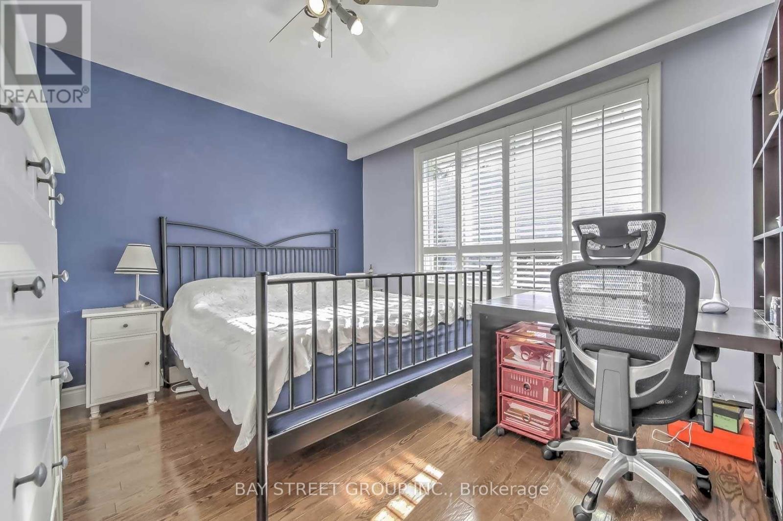 33 HEATHVIEW AVENUE - 12