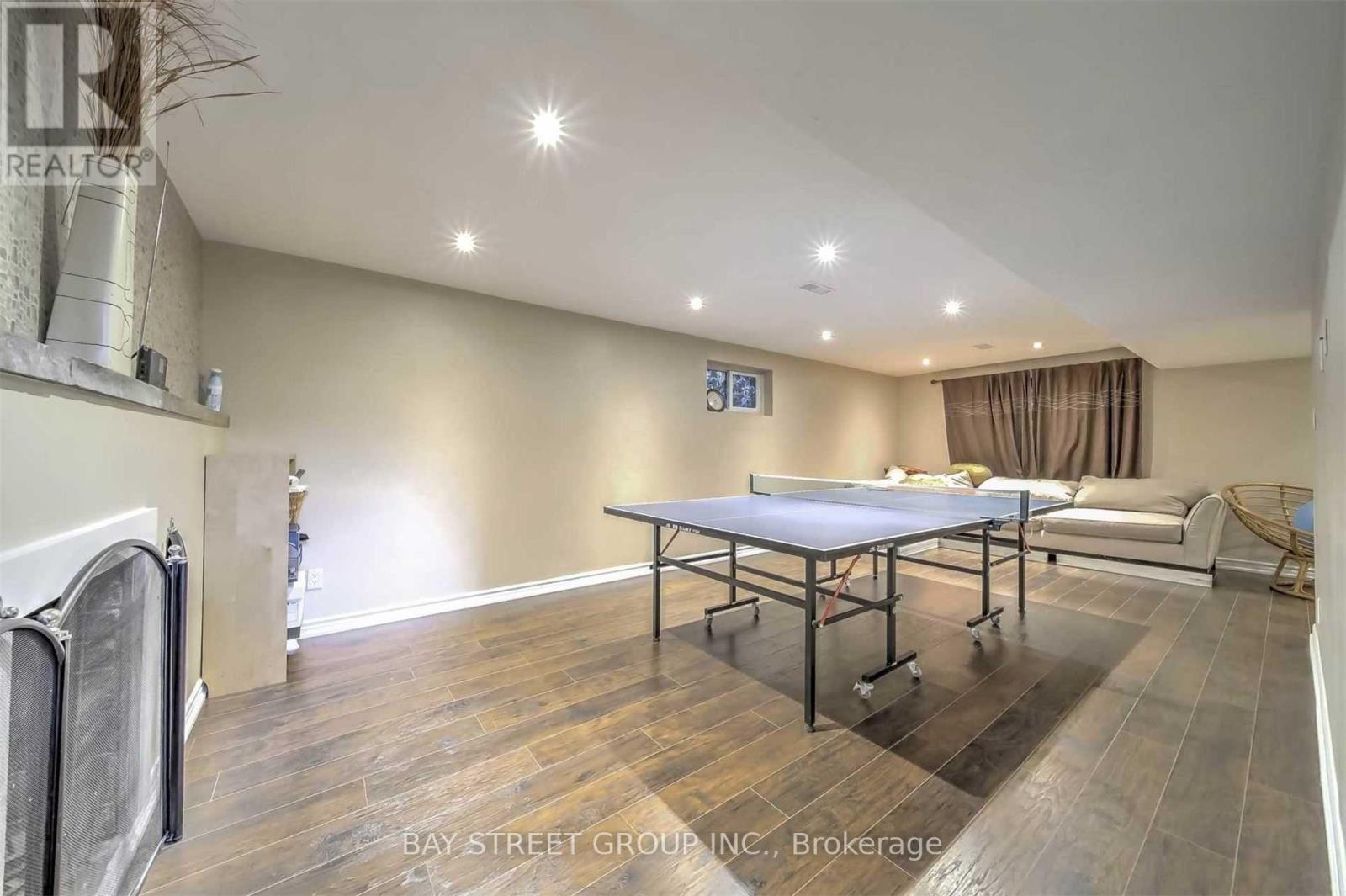 33 HEATHVIEW AVENUE - 14