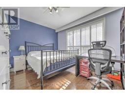 Bedroom 4 - 33 Heathview Avenue, Toronto, ON M2K2C2 Photo 12