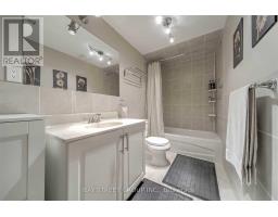 33 Heathview Avenue, Toronto, ON M2K2C2 Photo 15