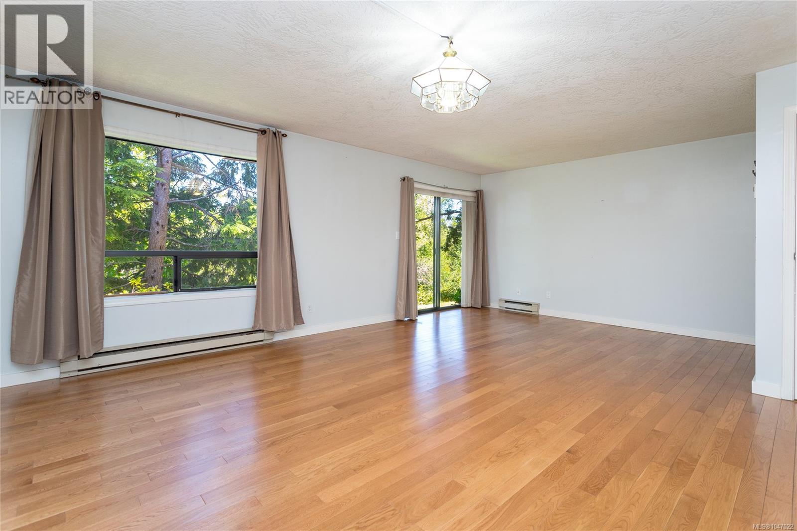 #2 639 Kildew Rd - Image 20