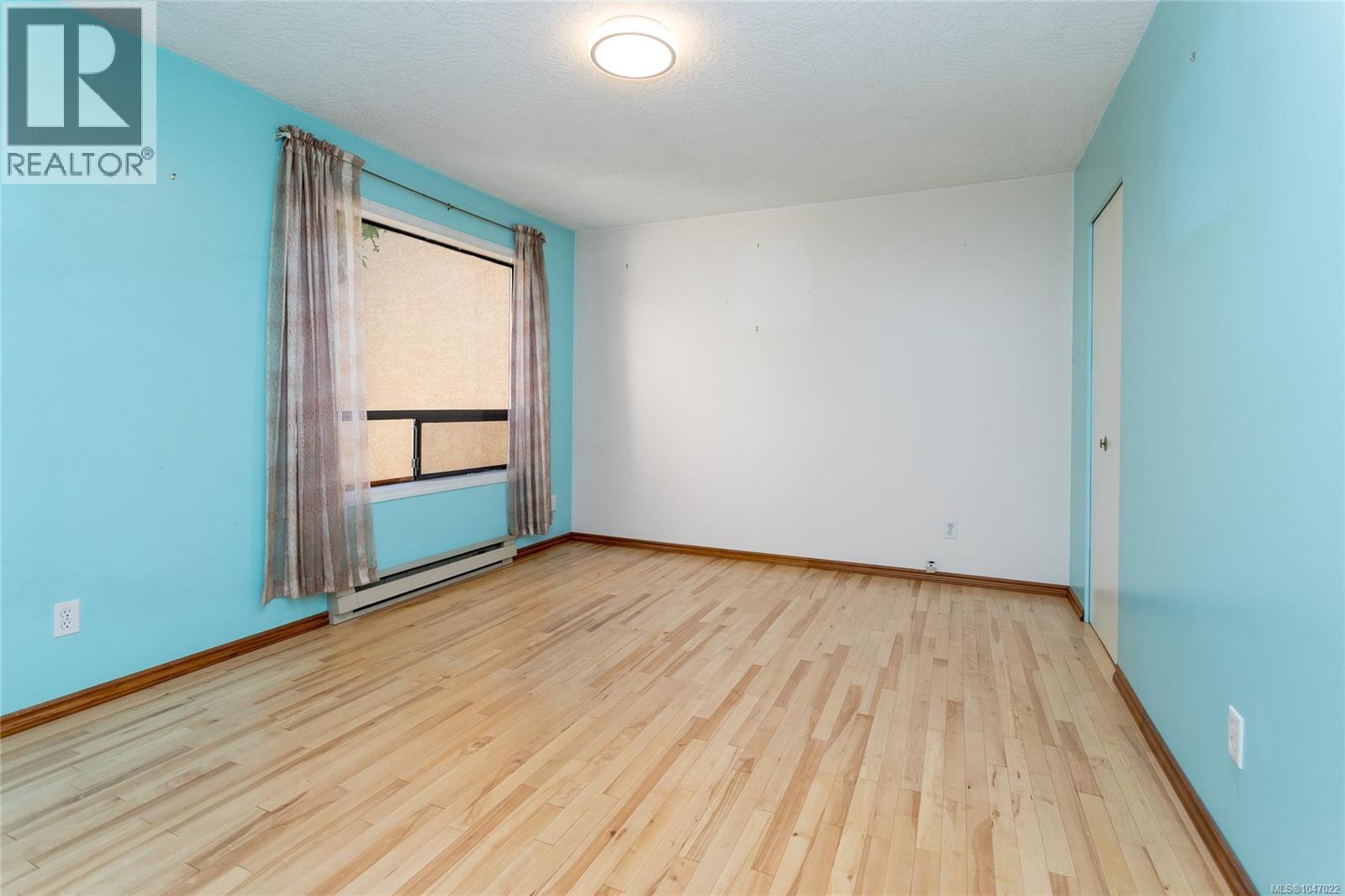 #2 639 Kildew Rd - 23