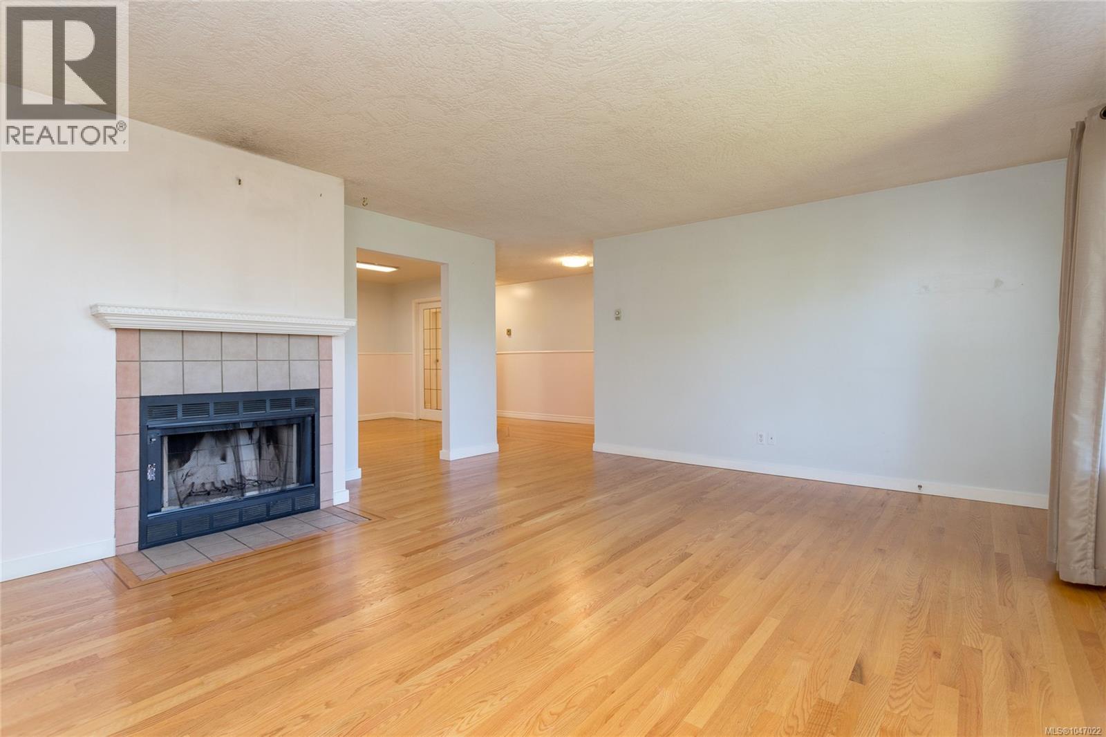 #2 639 Kildew Rd - 8