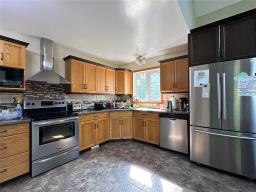 51086 305 Highway, St Claude, MB R0G1Z0 Photo 11