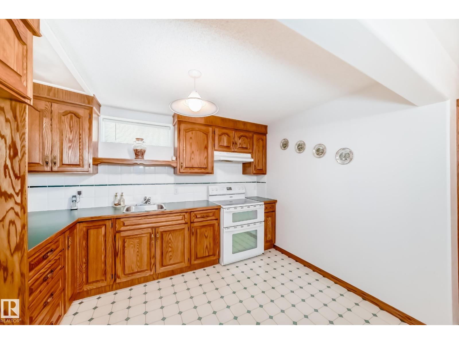 17416 53 AV NW - Image 58