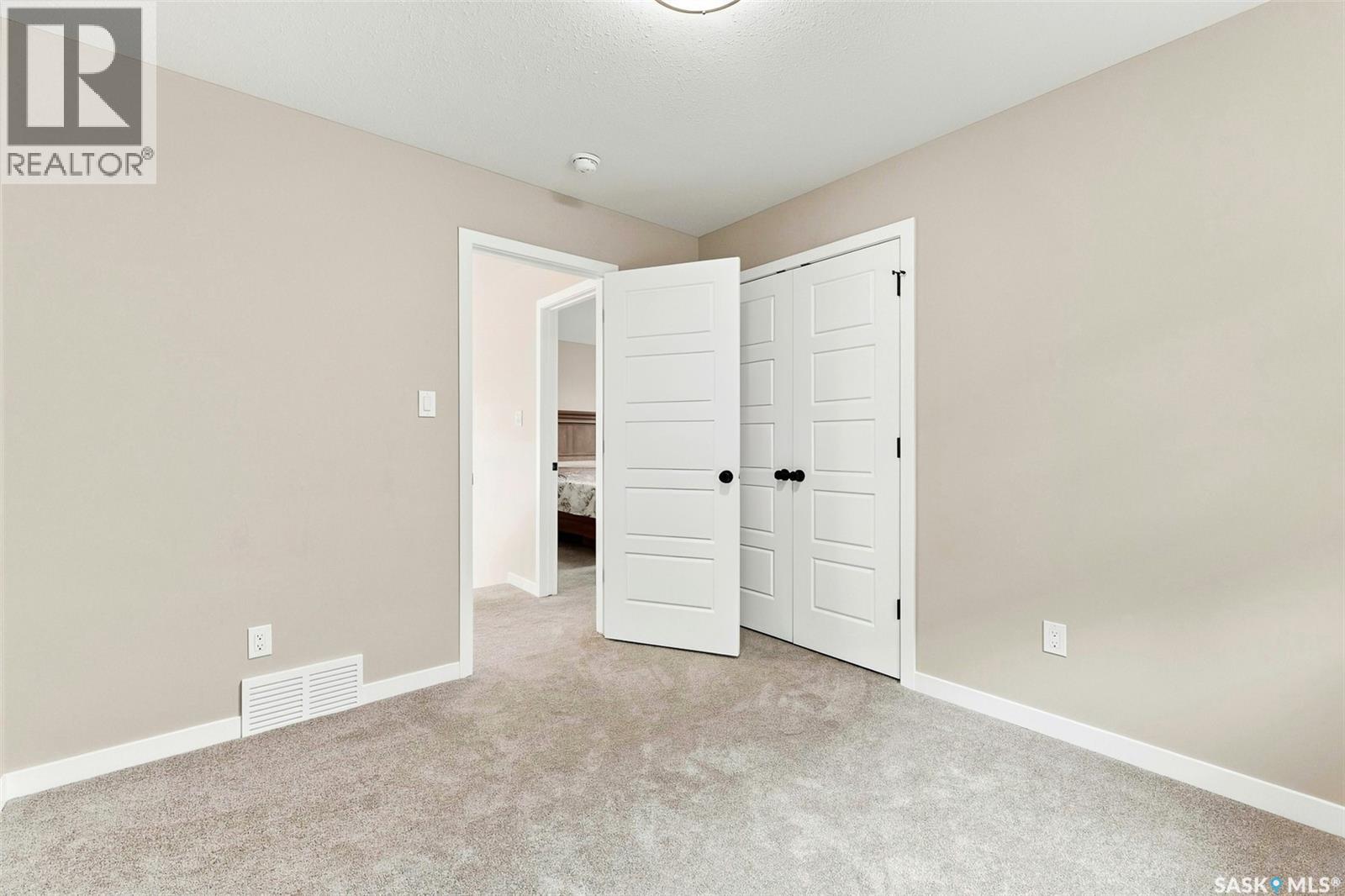 8718 Wheat CRESCENT - Image 26
