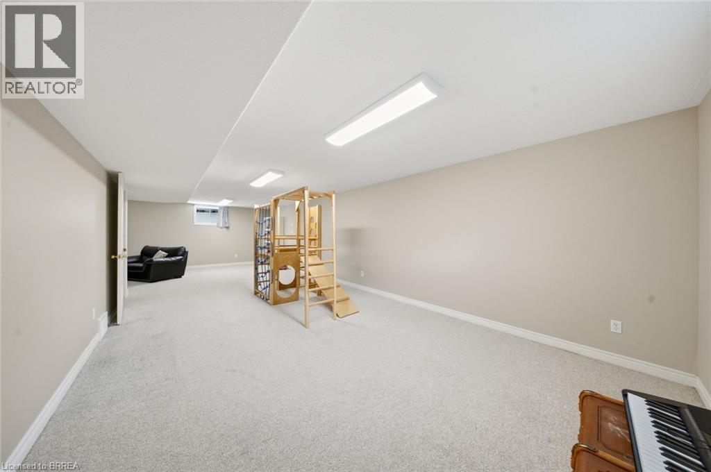 61 SUNNYSIDE Drive - Image 31