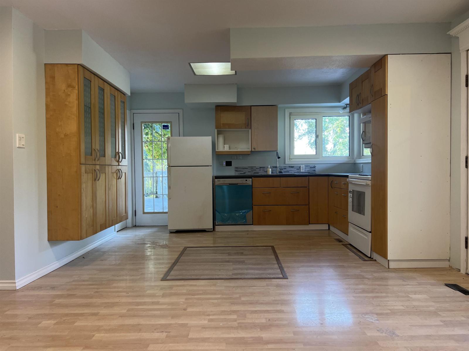 3 Bed, 2 Bath House for Rent in Surrey – 9236 172 STREET, Surrey – MLS# R3156147 - Image 5