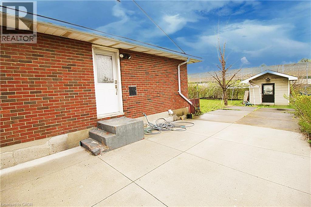 51 GLENGARRY Road - Image 3