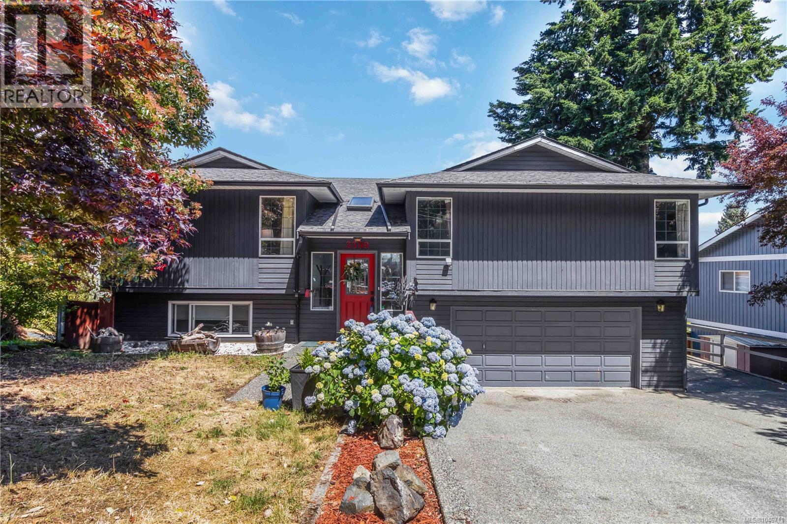 3389 Mary Anne Cres - 1