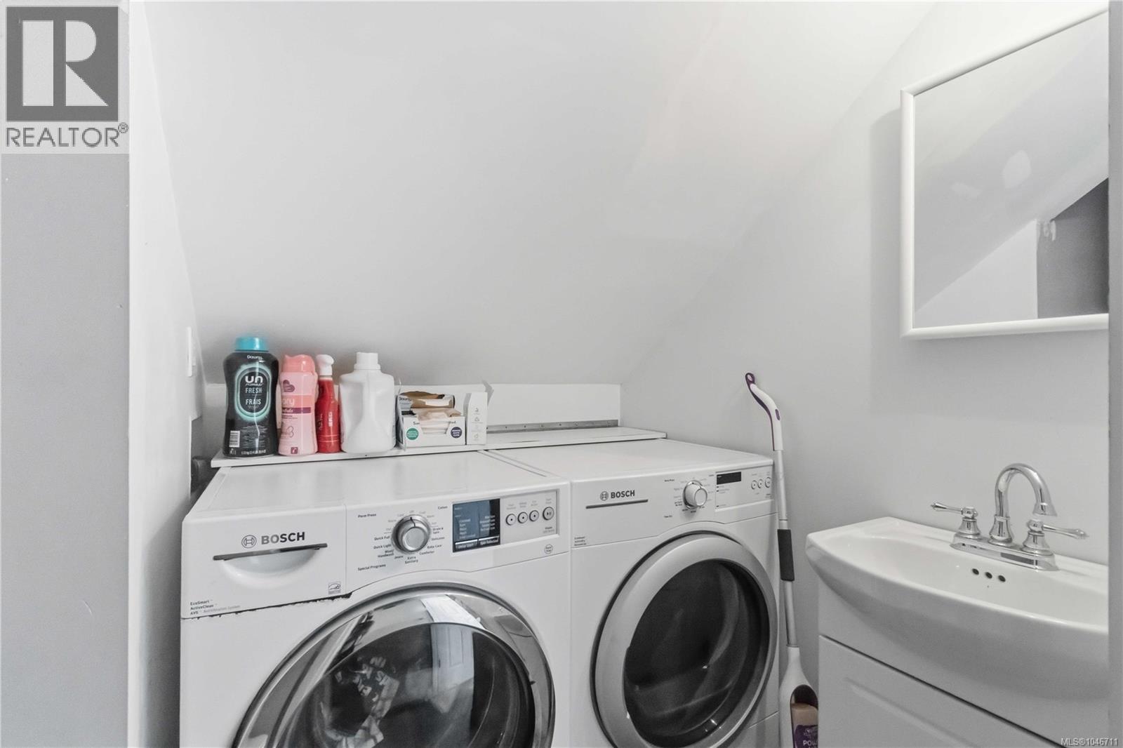3389 Mary Anne Cres - Image 35