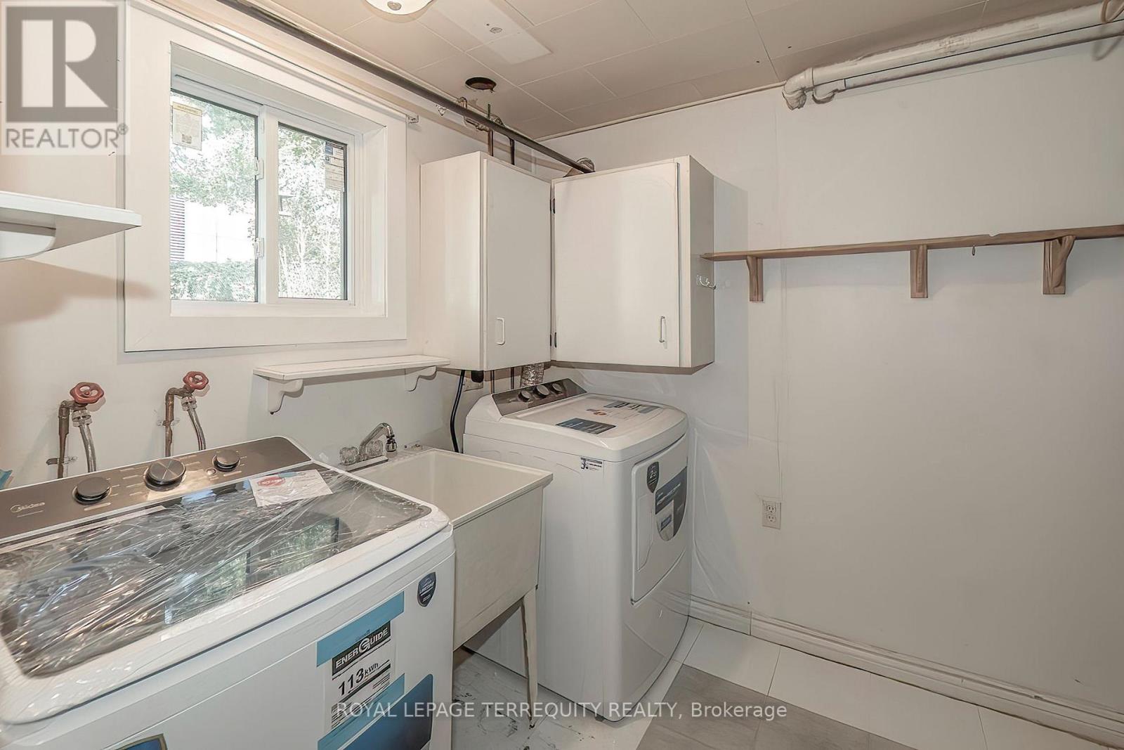 1214 TROWBRIDGE DRIVE - Image 23
