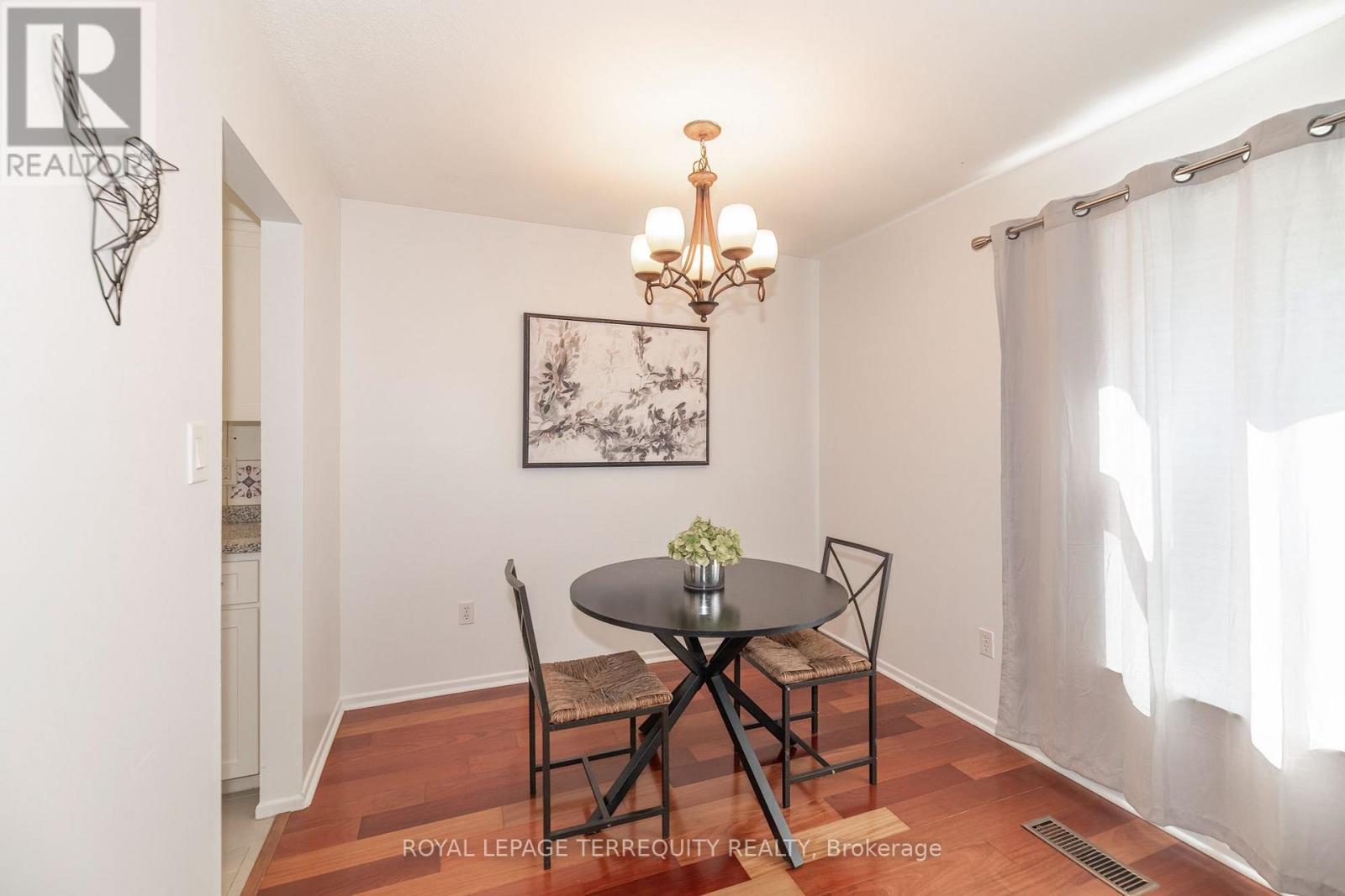 1214 TROWBRIDGE DRIVE - Image 8