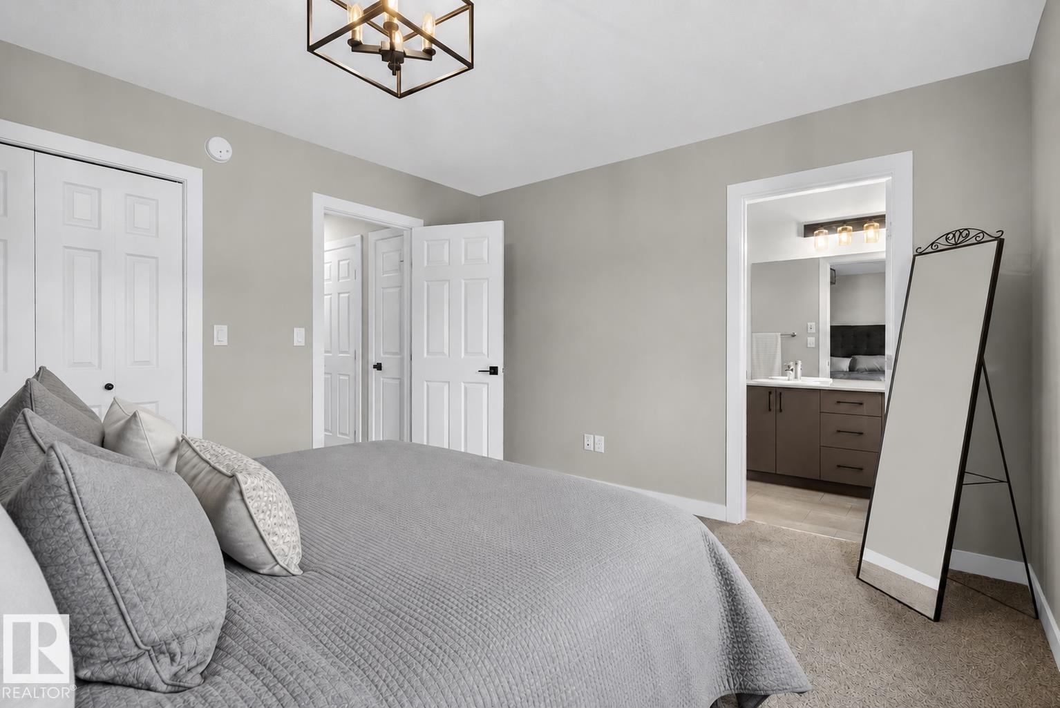16635 30 AV SW - 22