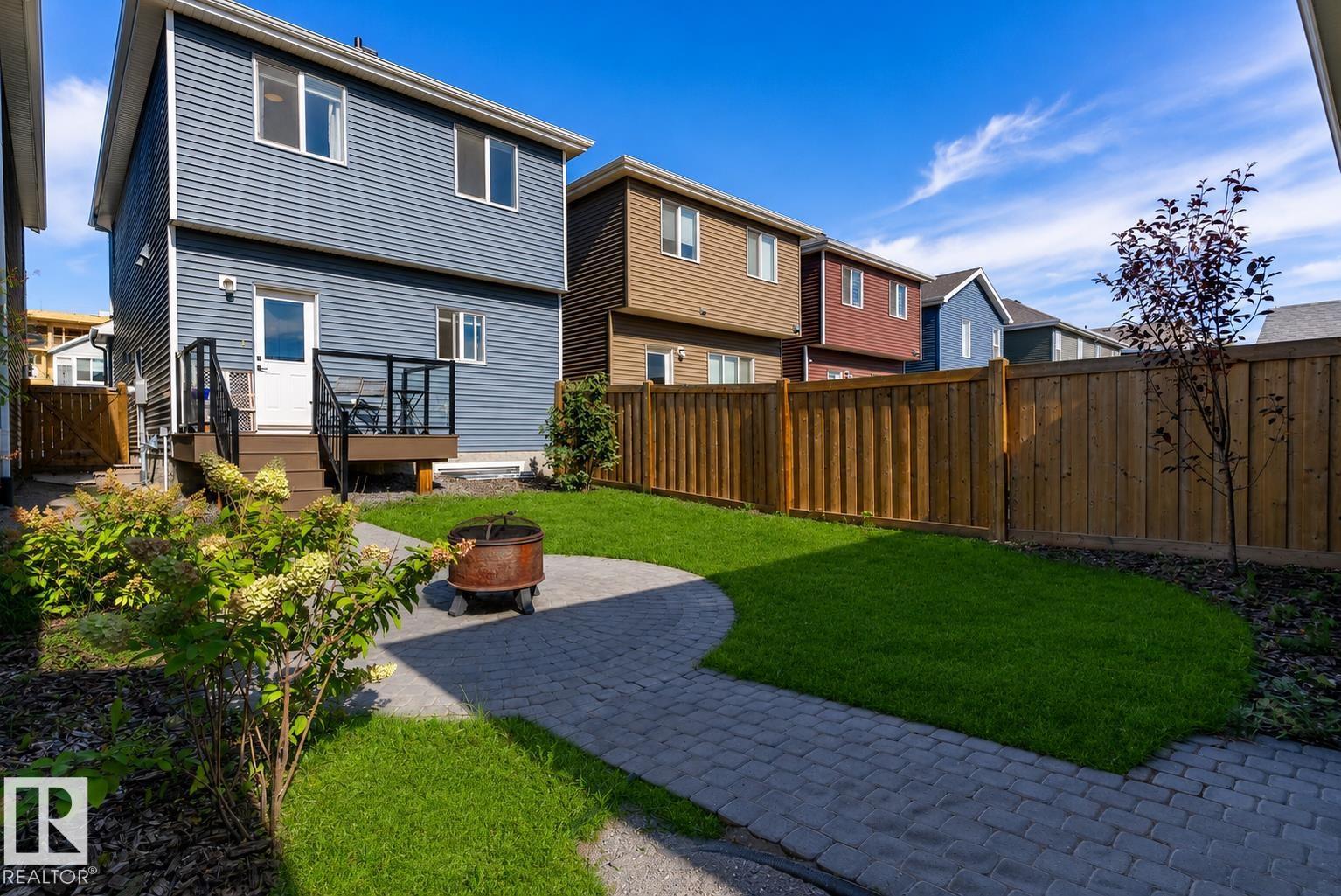 16635 30 AV SW - 35