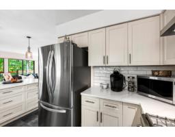 24299 55 Avenue, Langley, BC V2Z2N5 Photo 16