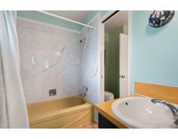 24299 55 Avenue, Langley, BC V2Z2N5 Photo 21