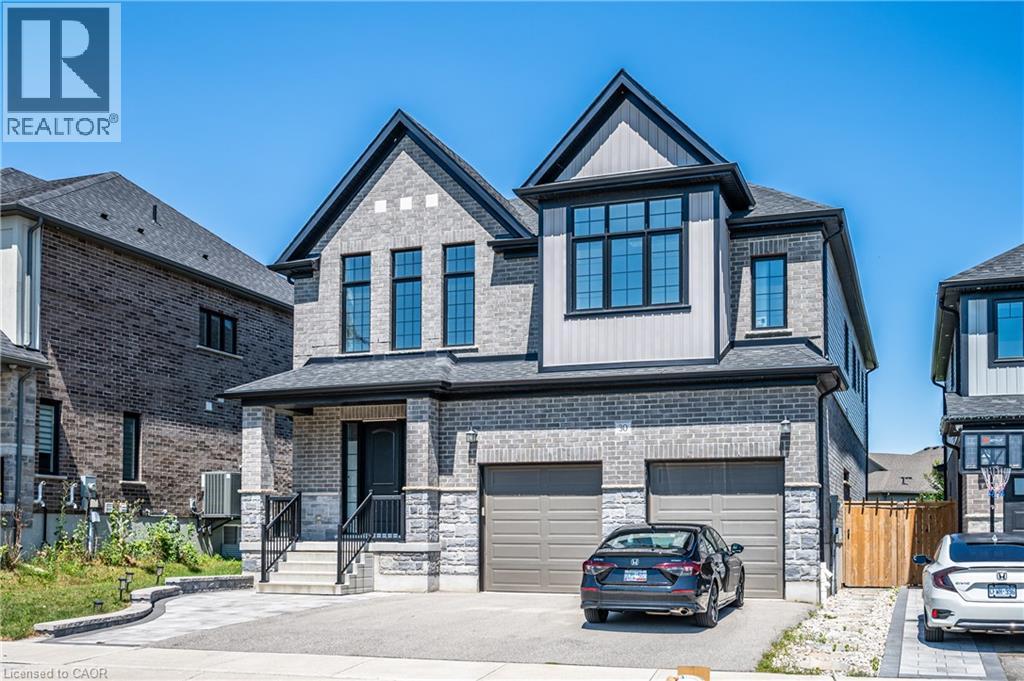 30 FALCONRIDGE Drive Unit# Upper — photo 1