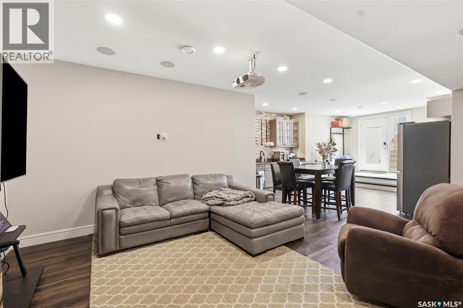 419 Salloum BAY - Image 45